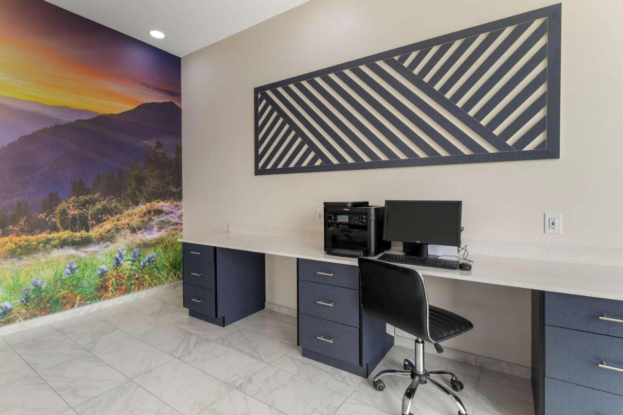 Clarion Pointe Kimball By Choice Hotels Экстерьер фото